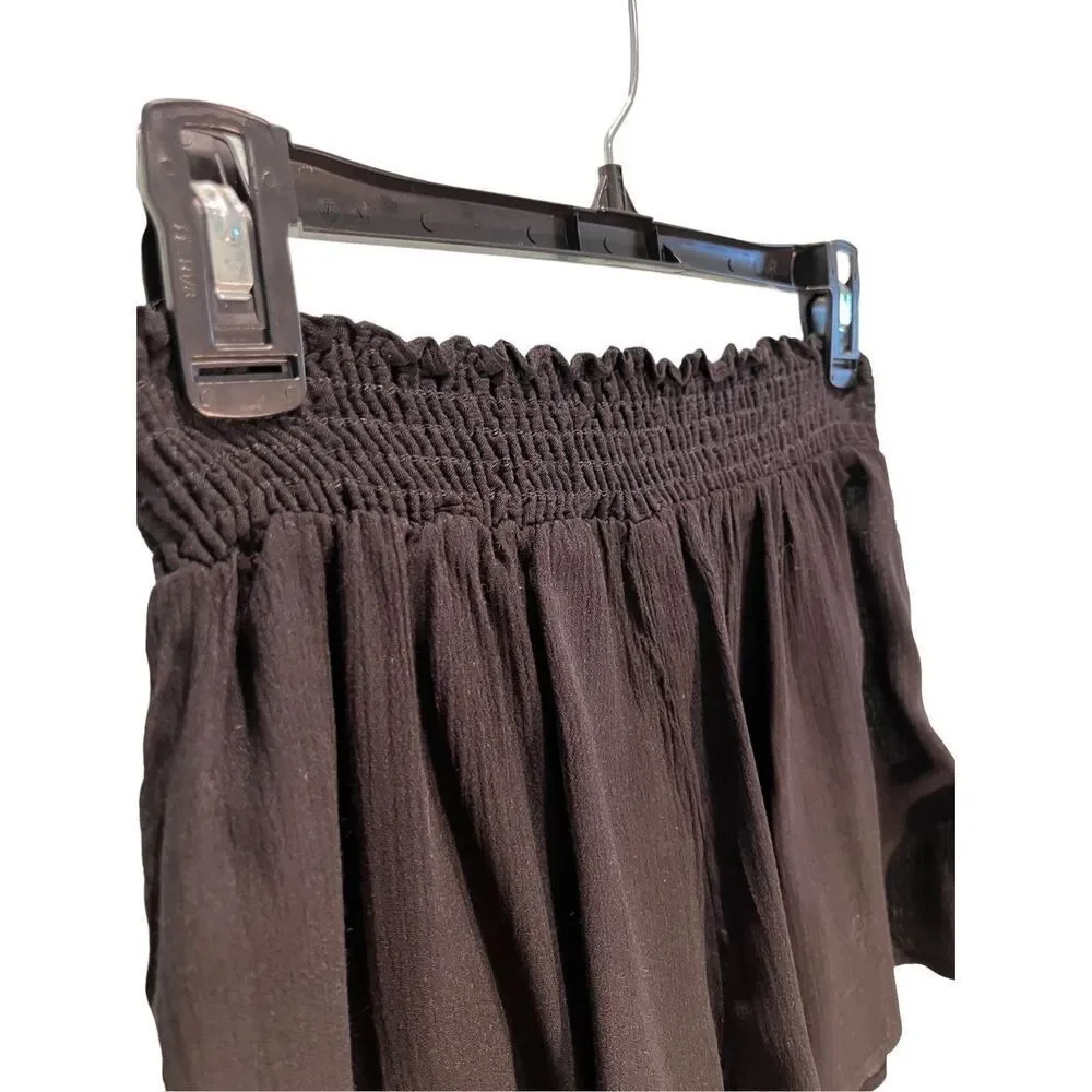 NWT Urban Outfitters black high-waisted shorts - S